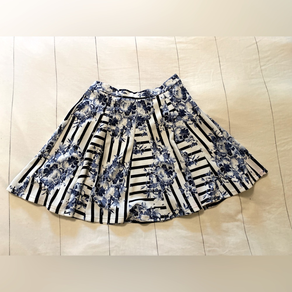 Floral Waist-High Flared Skirt